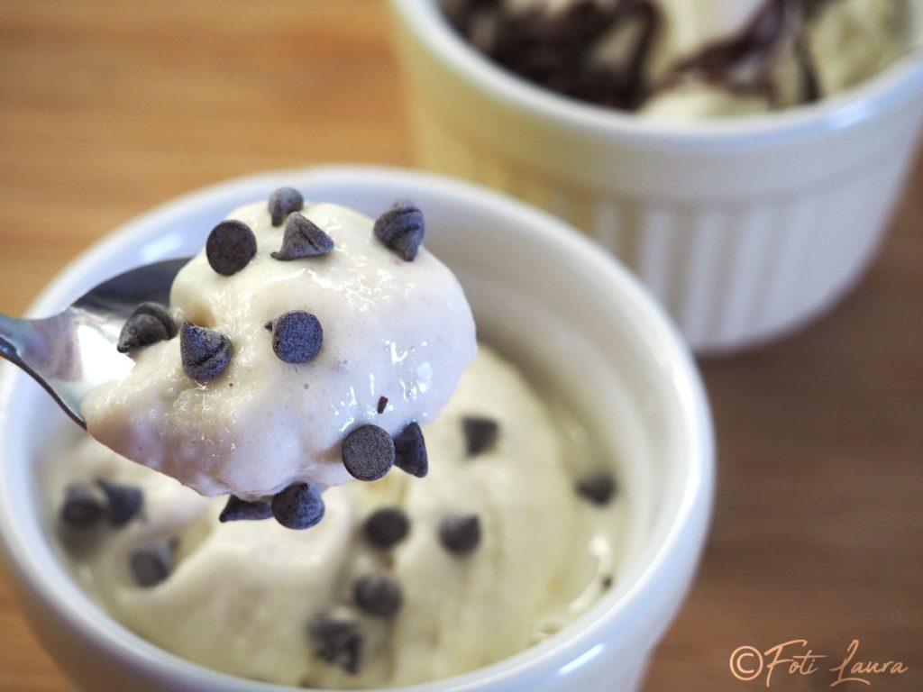 2 cups of banana ice cream, one with chocolate chips and one with hazelnut cream