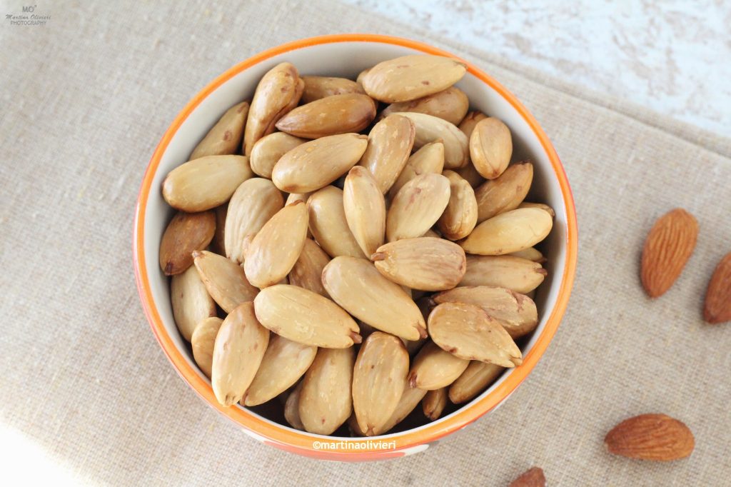 How to Roast Almonds
