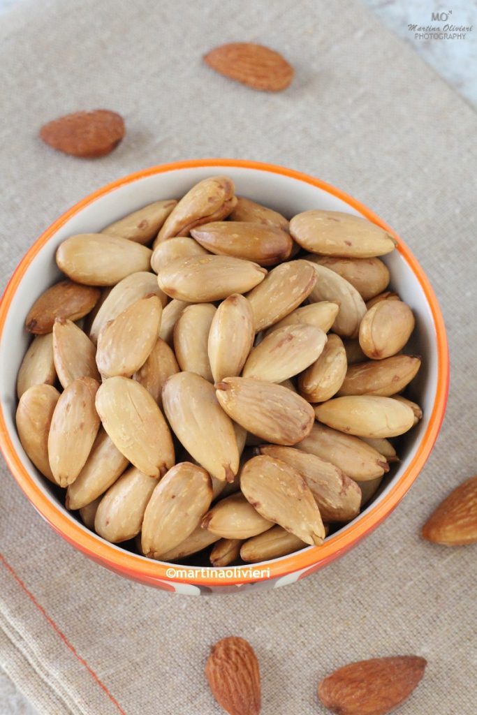 How to Roast Almonds