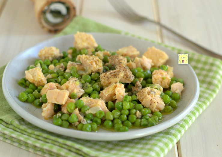 Salmon and Peas in a Pan