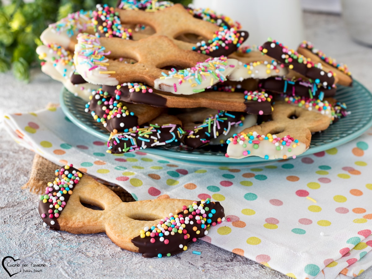 SHORTCRUST PASTRY MASK COOKIES