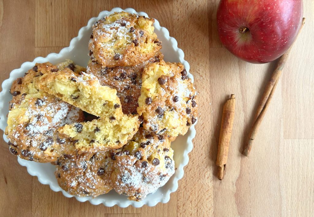 Quick Soft Apple and Chocolate Cookies WITHOUT BUTTER