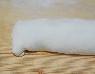 ROLLED STUFFED STROMBOLI PIZZA