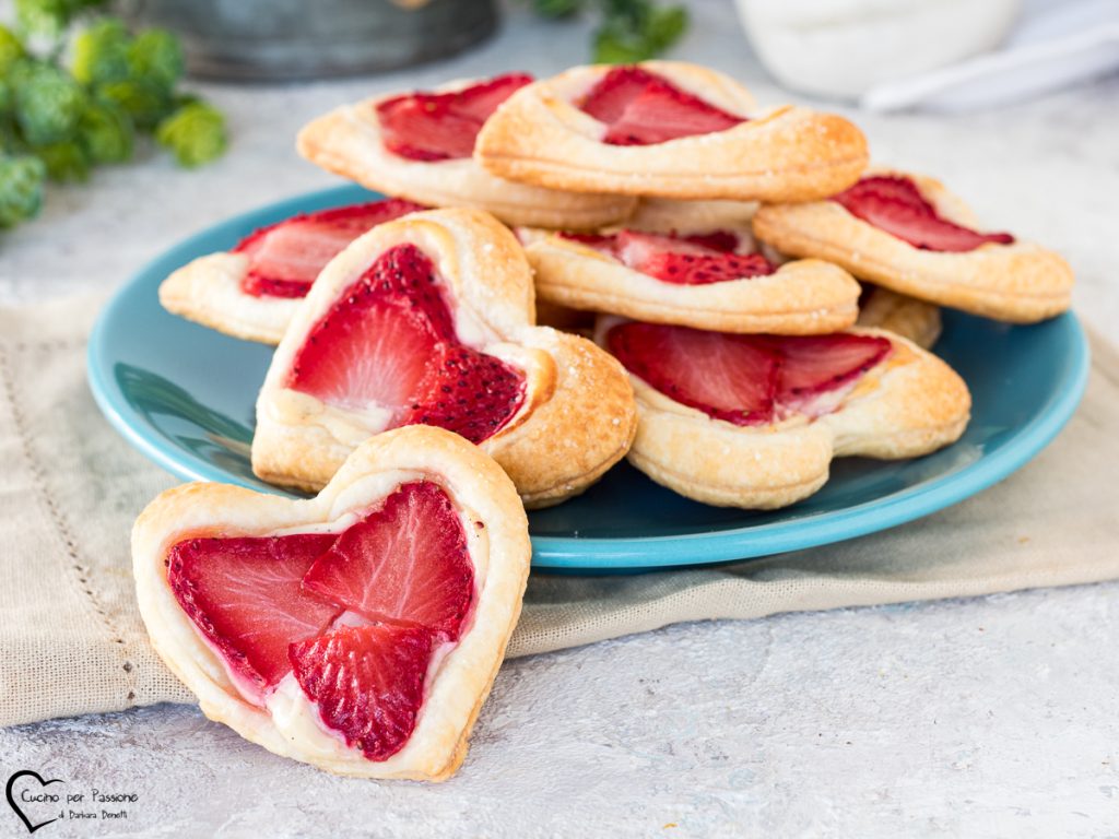 sweet puff pastry hearts
