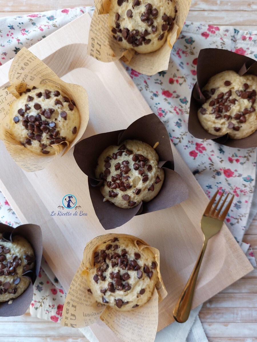 Water Muffins with Chocolate Chips
