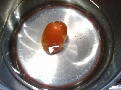 how to peel a tomato