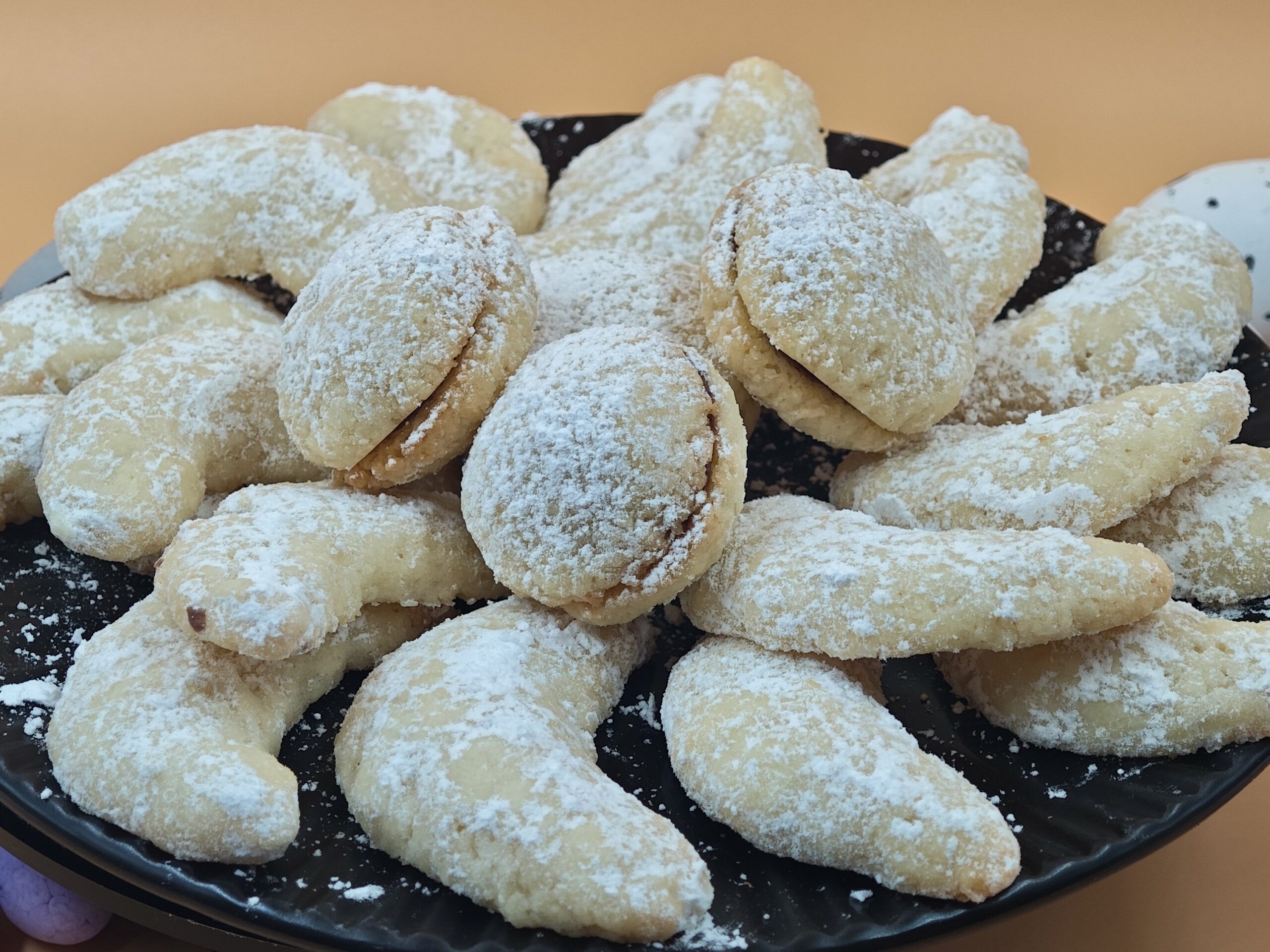 Coconut Cookies: Easy and Delicious Recipe with Butter and Vanilla