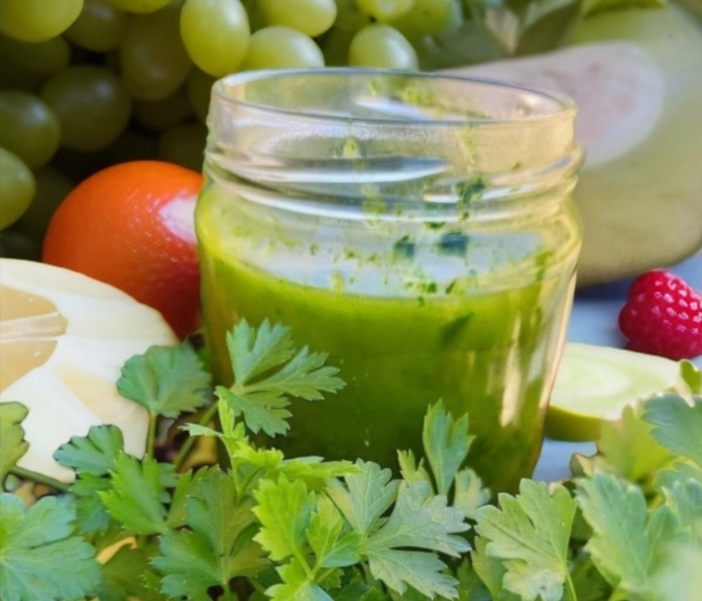 How to Make Parsley Oil