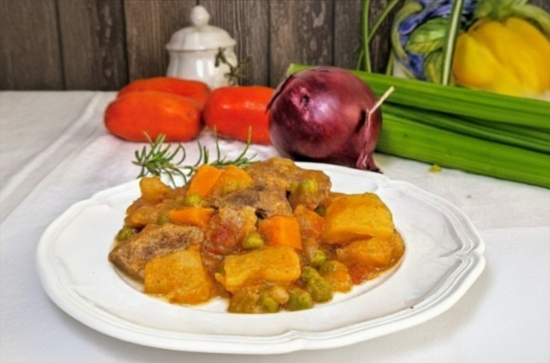Stew with Potatoes and Peas
