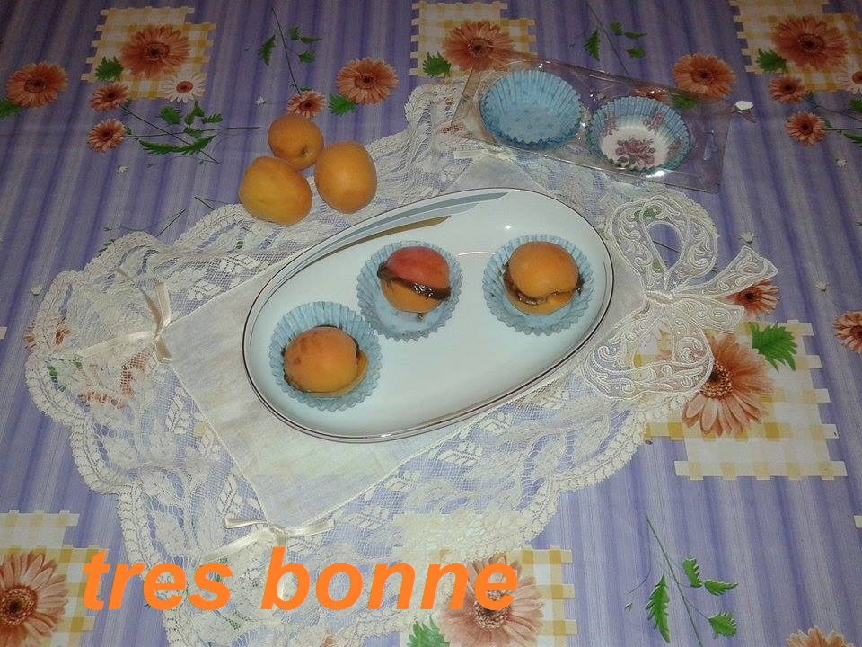 LADYFINGERS WITH APRICOT AND NUTELLA CREAM