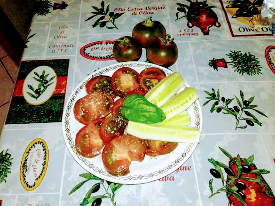 Kumato Dark Tomatoes