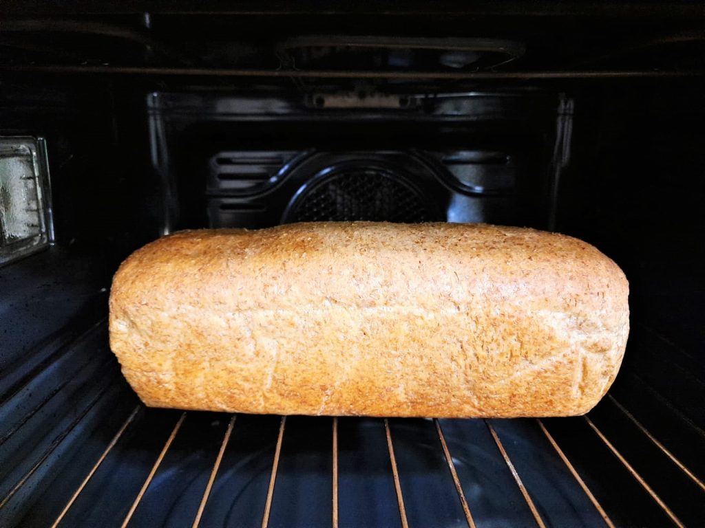 Whole Wheat Loaf Bread without Milk
