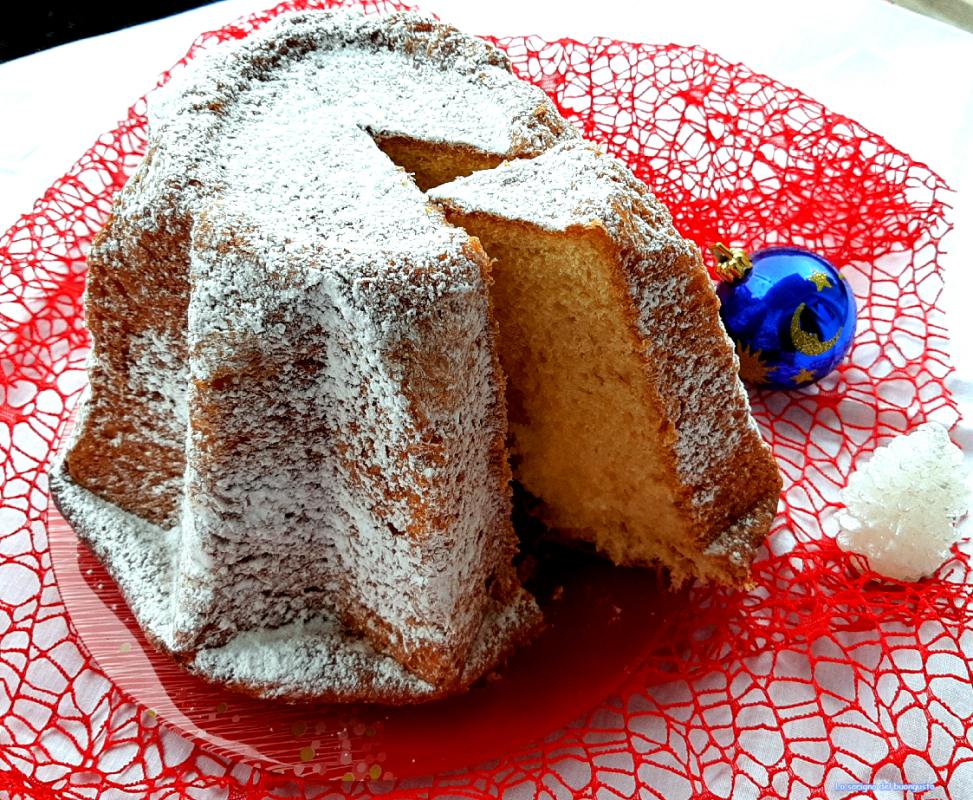 Classic Layered Pandoro