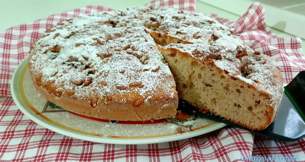 Cake with Puffed Rice and Nutella