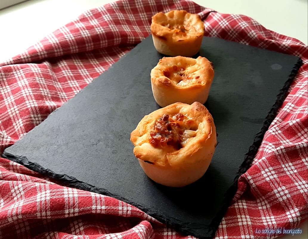 Pizza Muffins