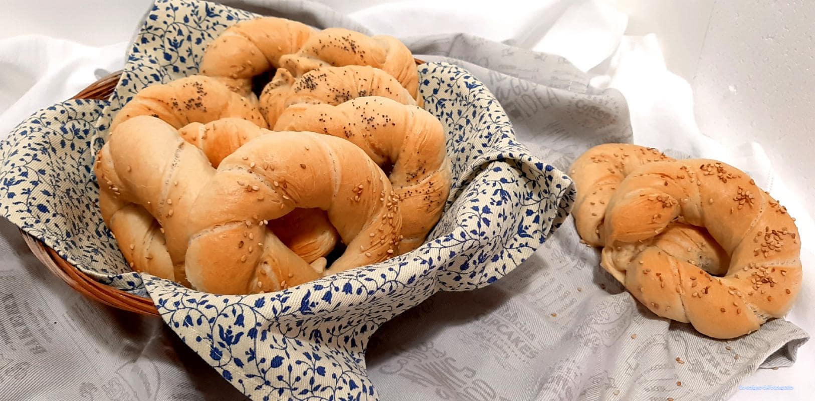 Polish Bread Obwarzanki