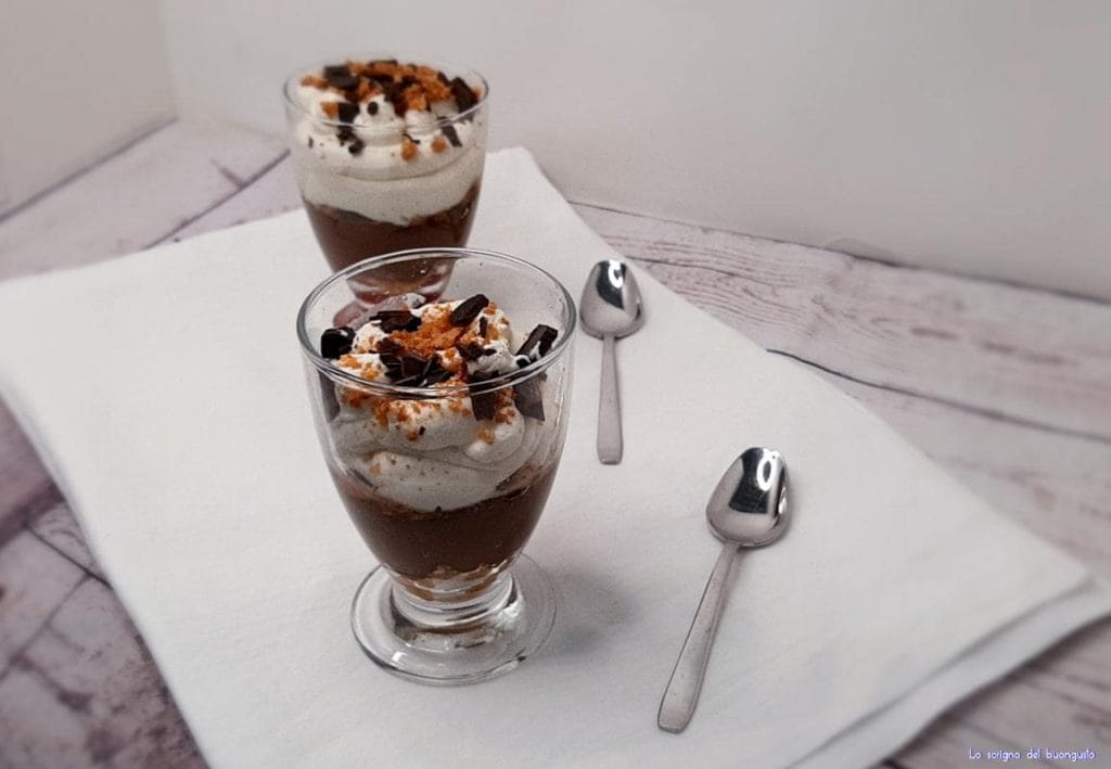 Amaretti and Chocolate Cups