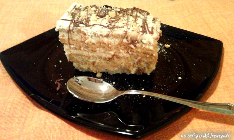 No-Bake Cookie and Mascarpone Cake