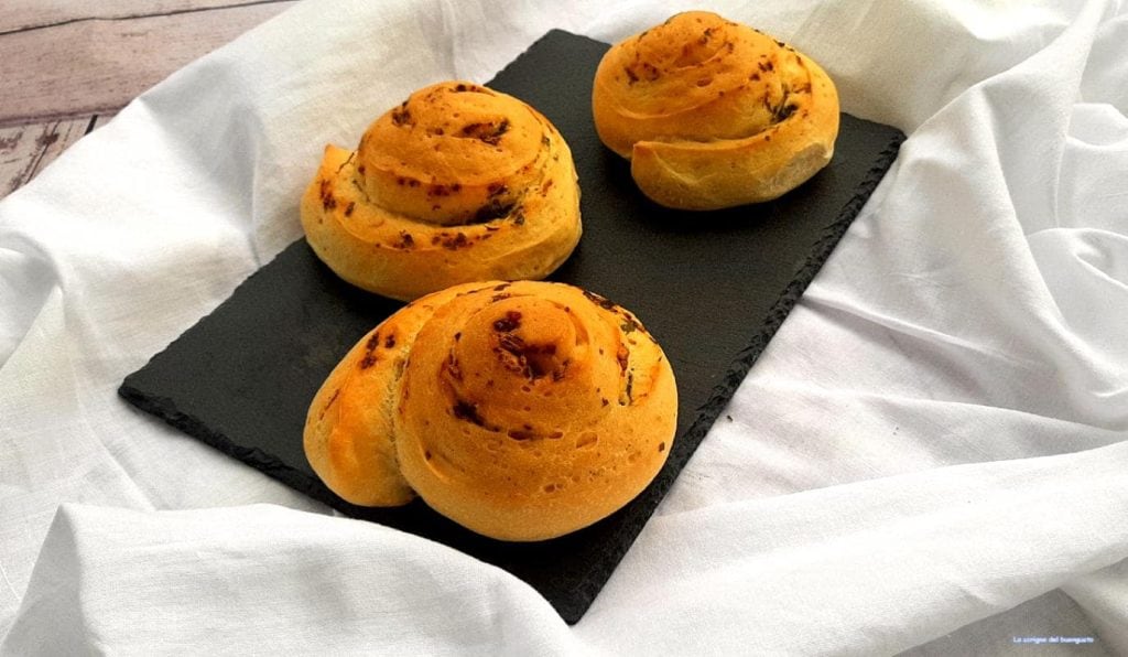 Parsley Bread Swirls