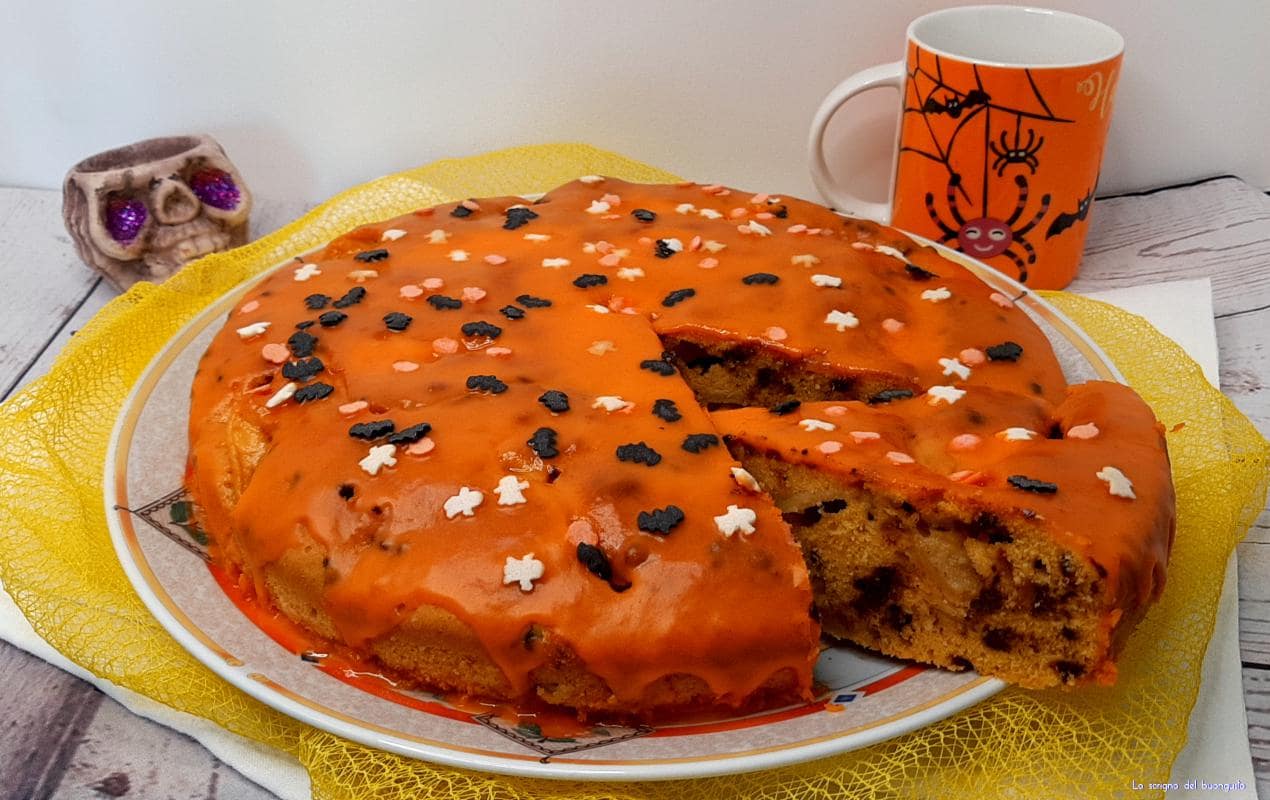 Pumpkin and Apple Egg White Cake