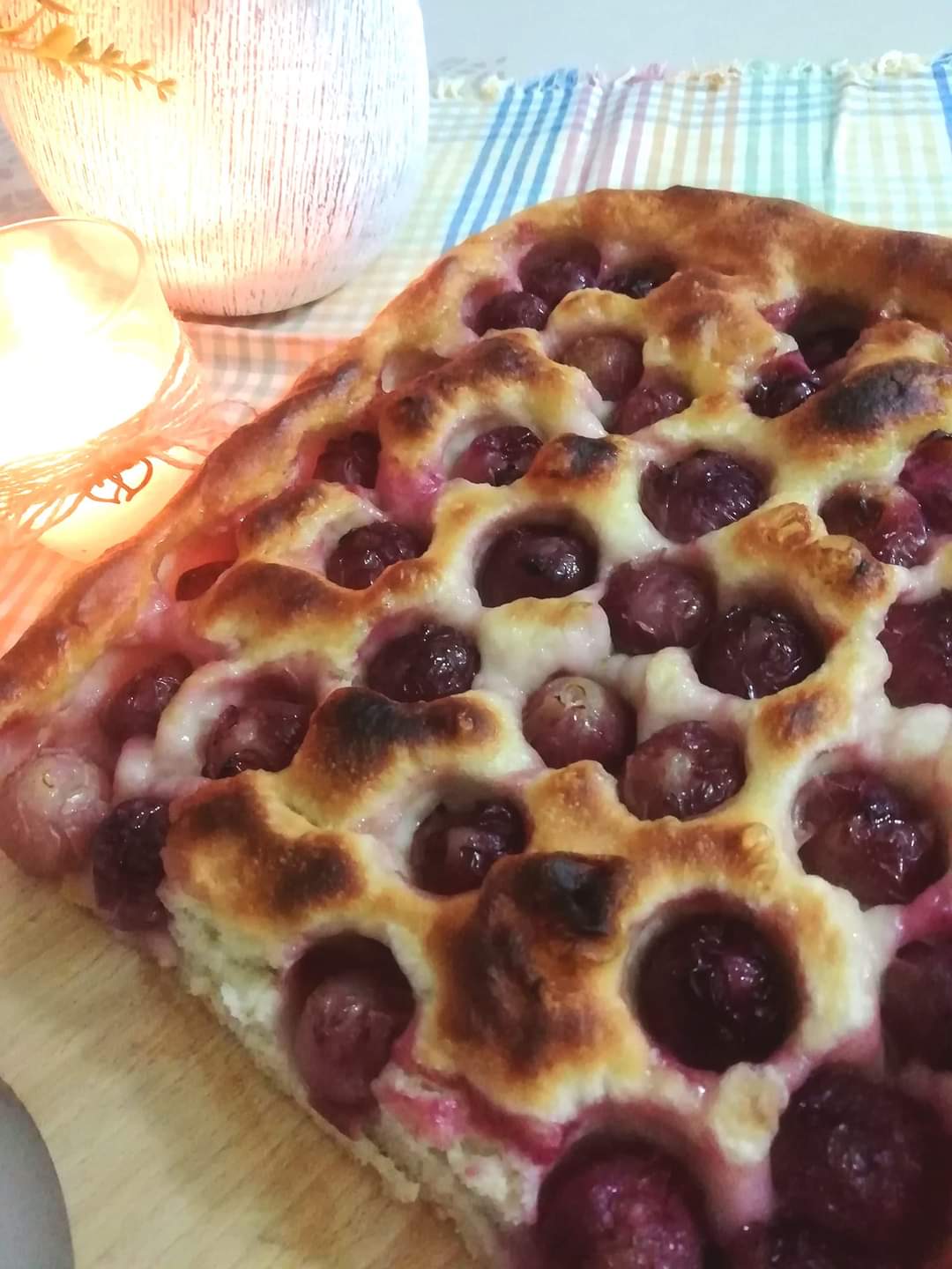 SOFT AND JUICY GRAPE FOCACCIA