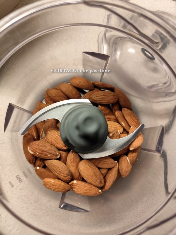 crushed almonds