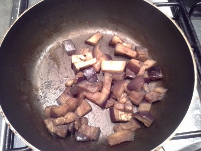 Sauté the eggplants