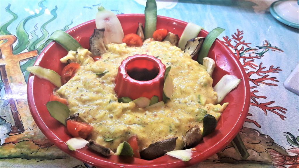 Christmas Wreath Appetizer with Vegetables