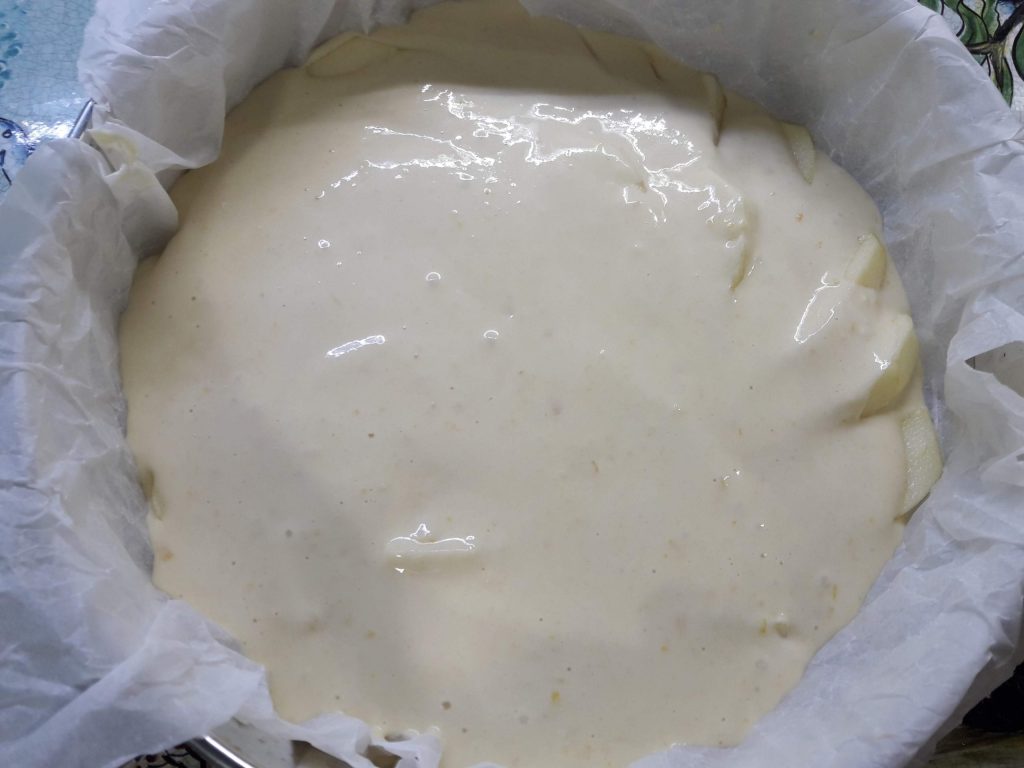 Sugar-Free and Fat-Free Apple Cake