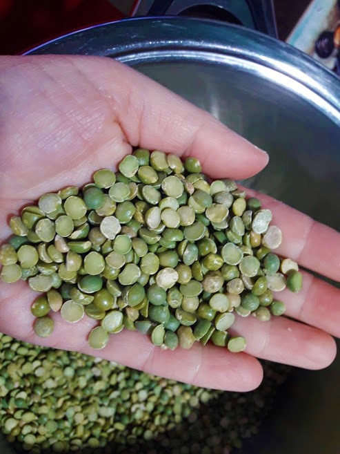 Dry Pea and Tubetti Soup