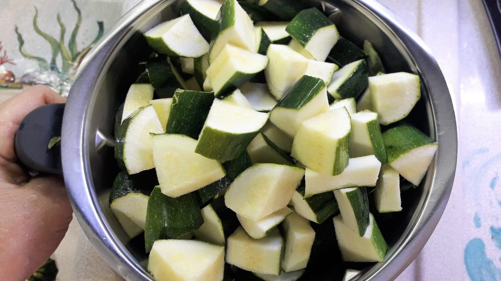 Zucchini Pesto Light Version