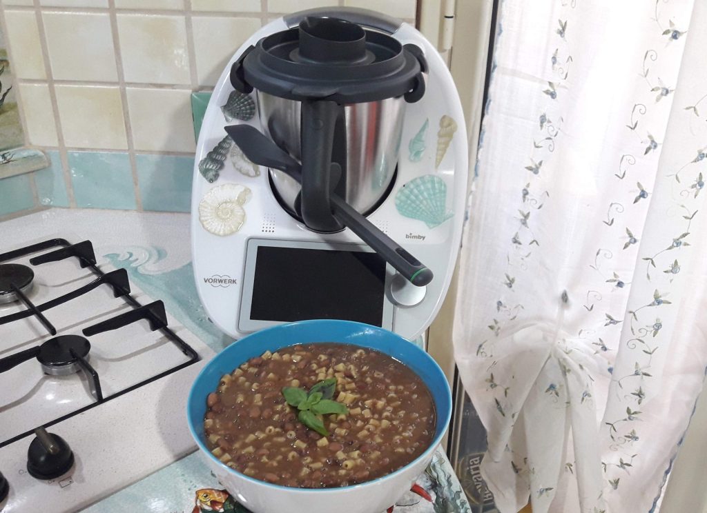 Beans with risotto-style ditalini pasta