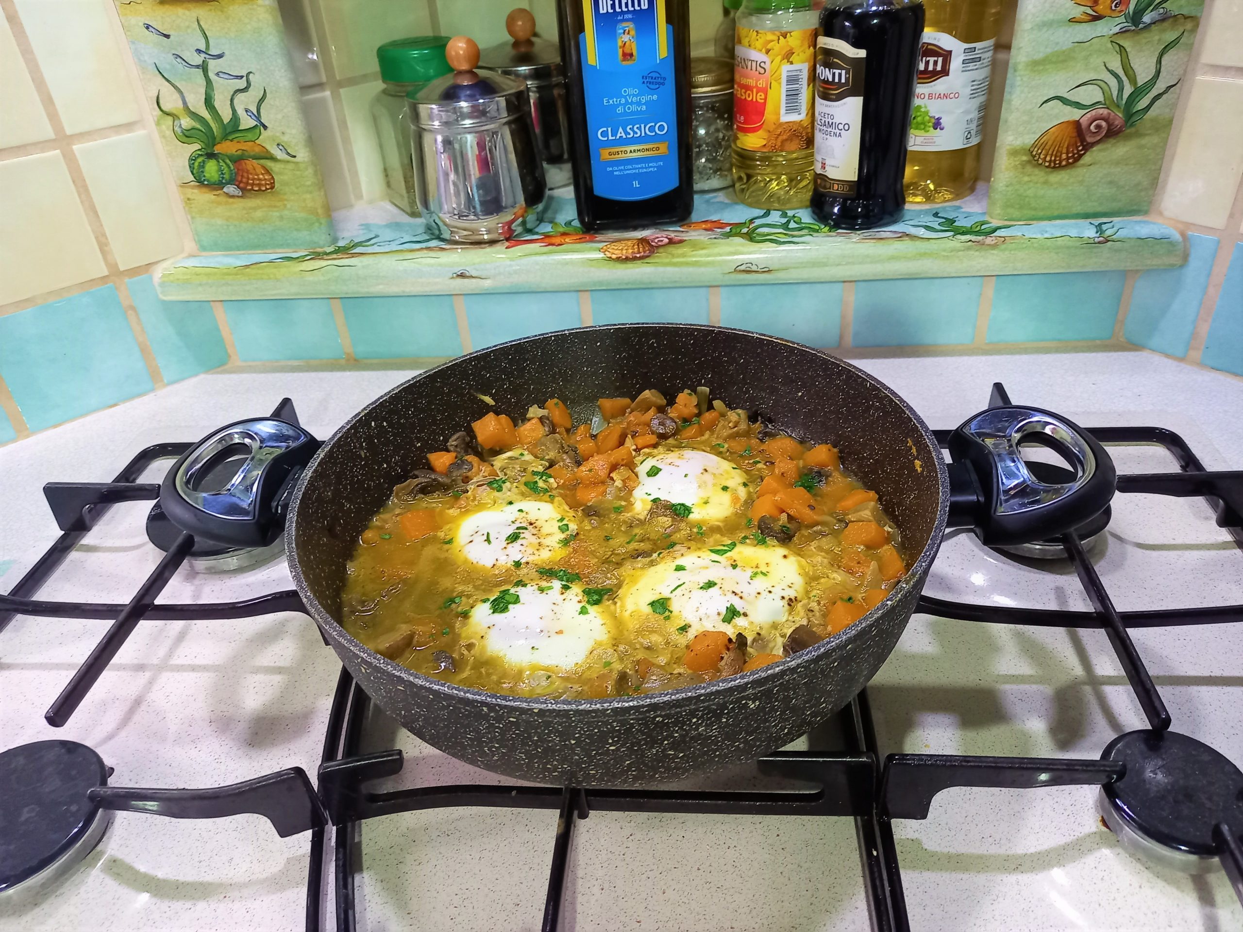 Poached Eggs with Mushrooms and Pumpkin