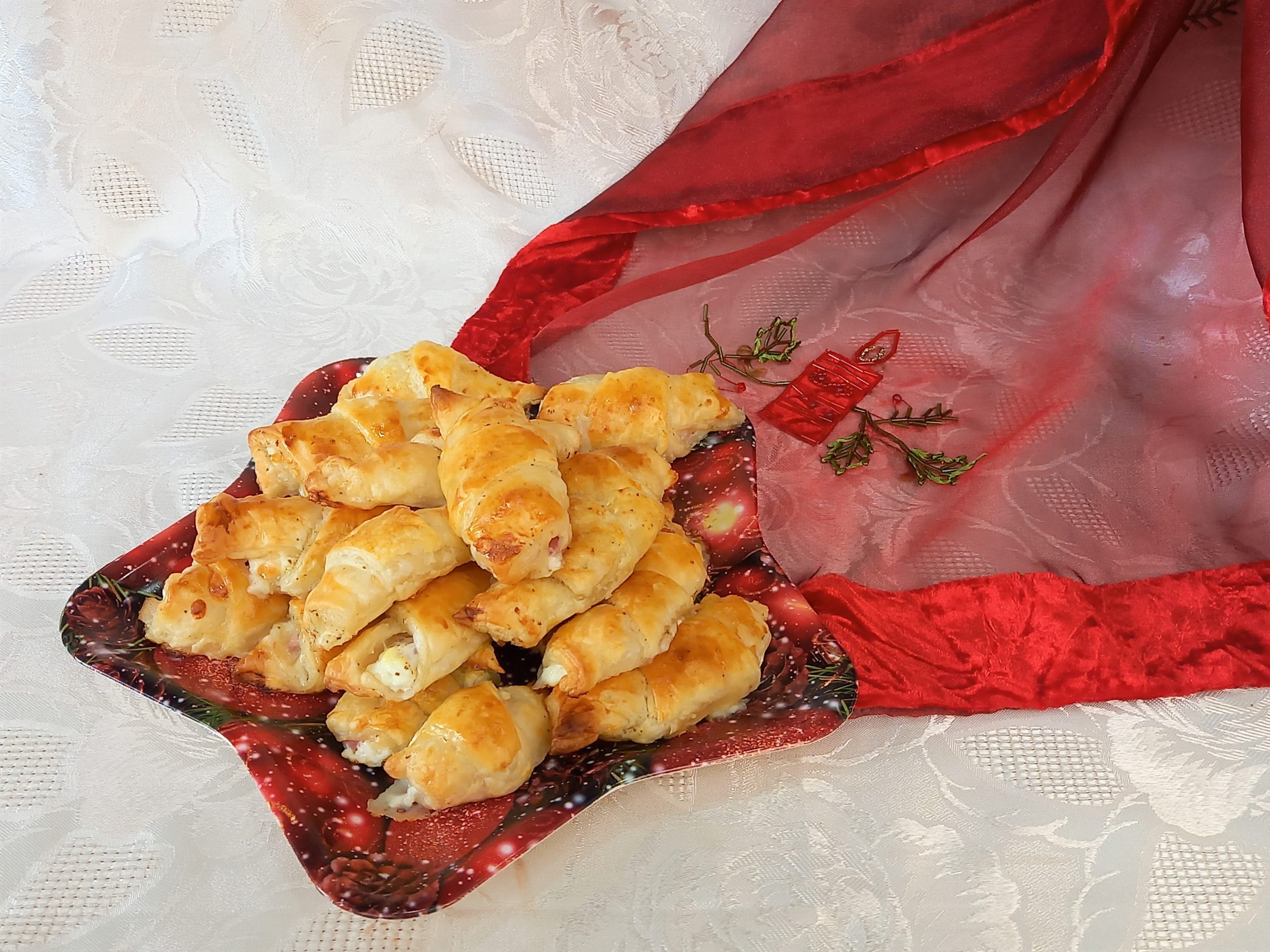 Savory Puff Pastry Croissants for Appetizer