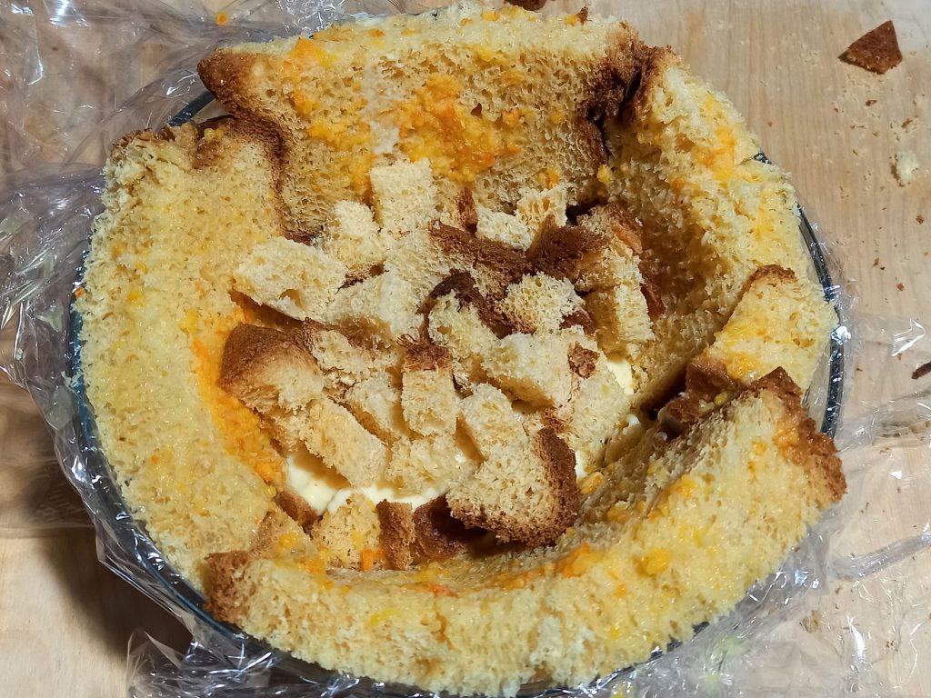 The Pandoro Dome with Mandarin Cream