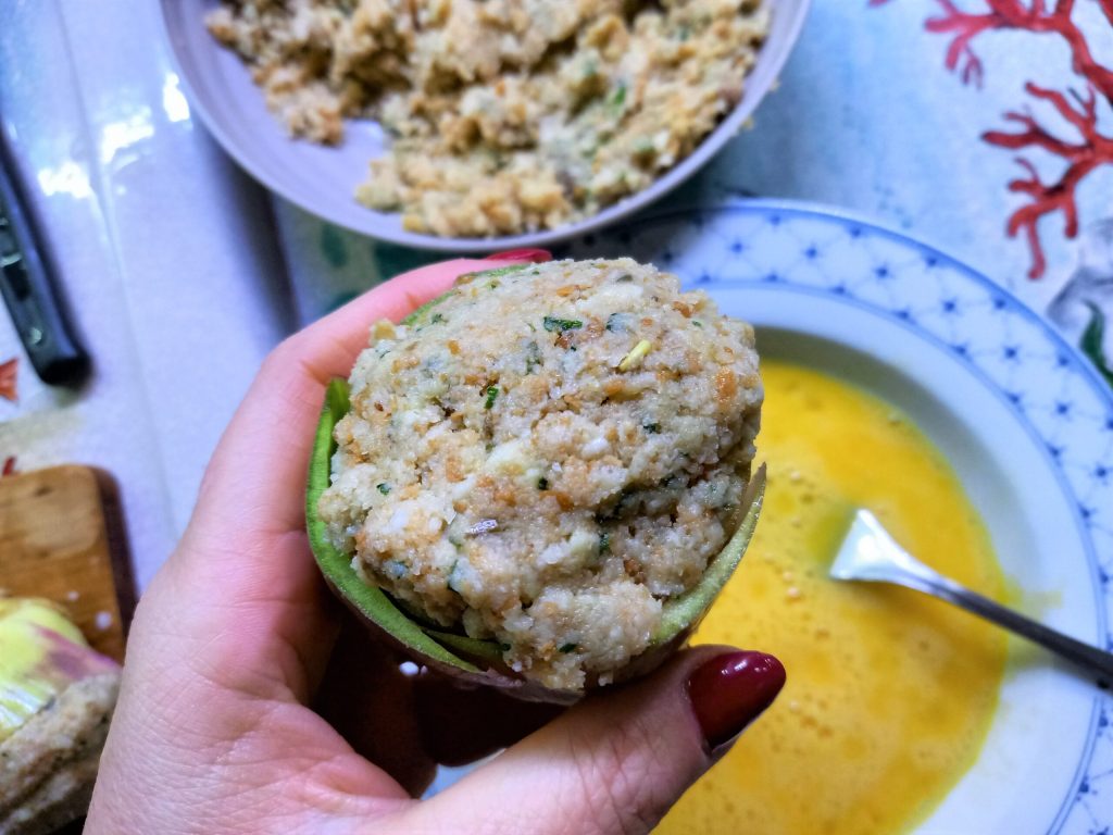 Artichoke Hearts Stuffed in Sauce