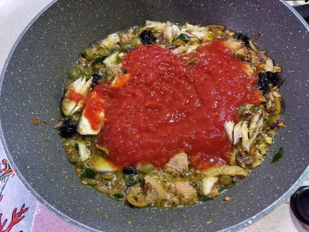 Sea Puttanesca Pasta