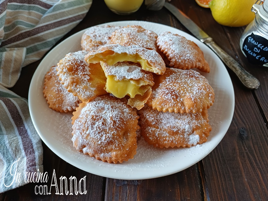 Sweet Ravioli with Cream