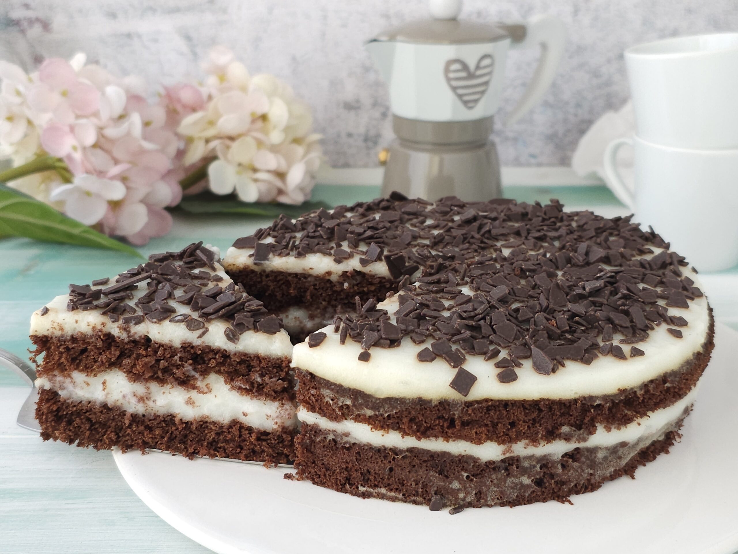 Cocoa Cake Filled with Milk Cream
