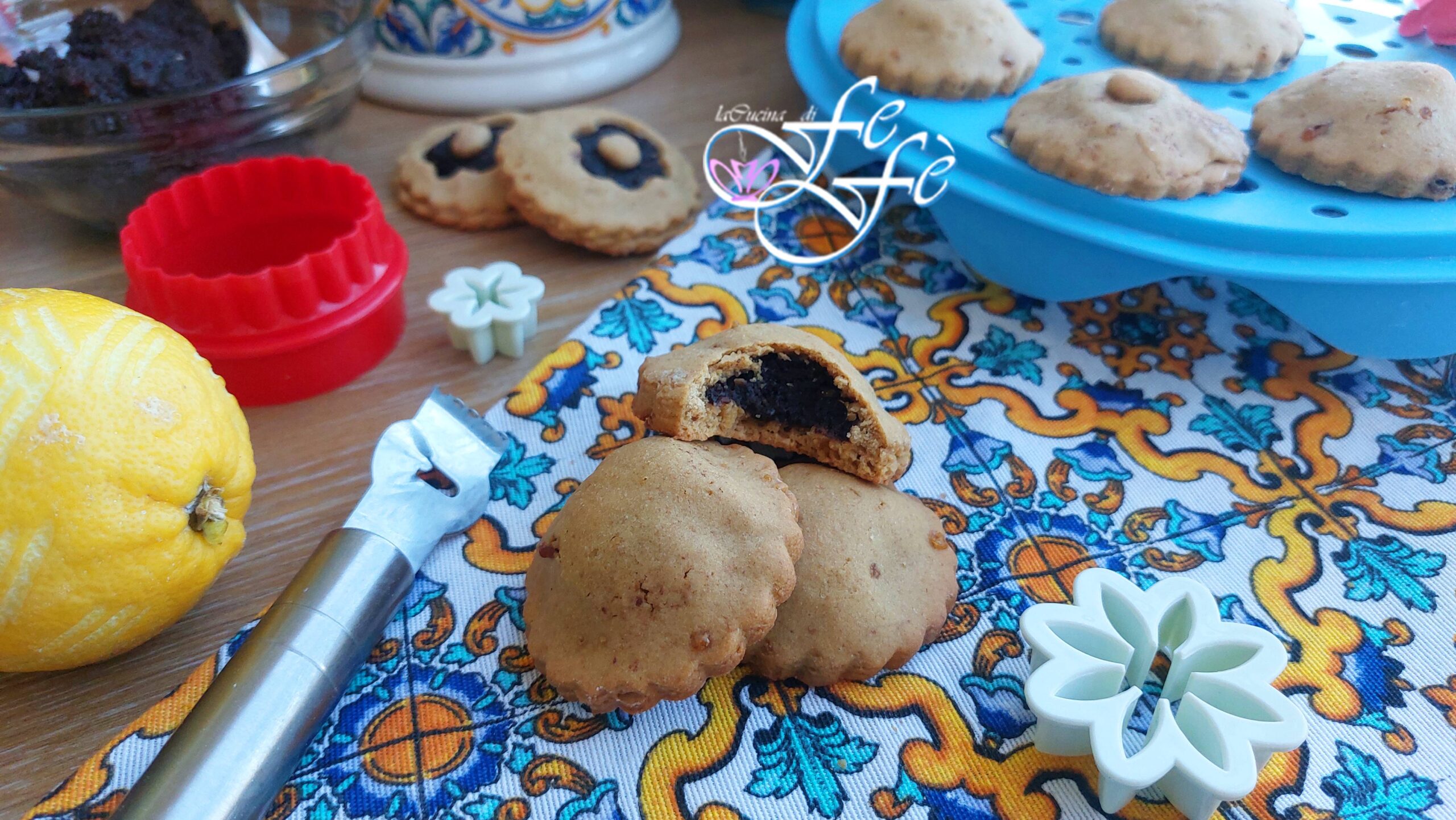 OIL PASTRY COOKIES WITH A SOFT CENTER