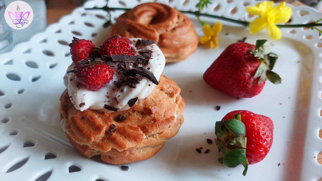 SWEET CREAM PUFFS WITH VEGAN VANILLA CREAM AND WILD STRAWBERRIES
