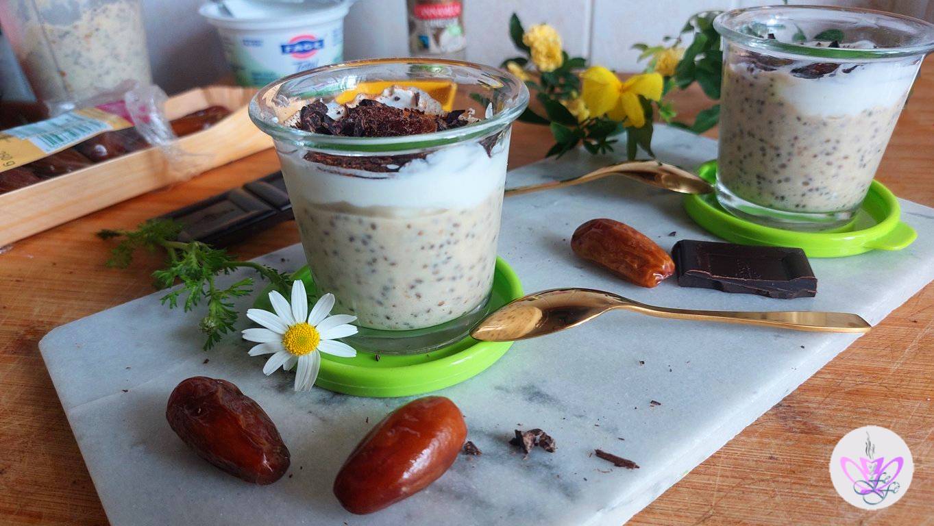 DATE AND CINNAMON CHIA PUDDING