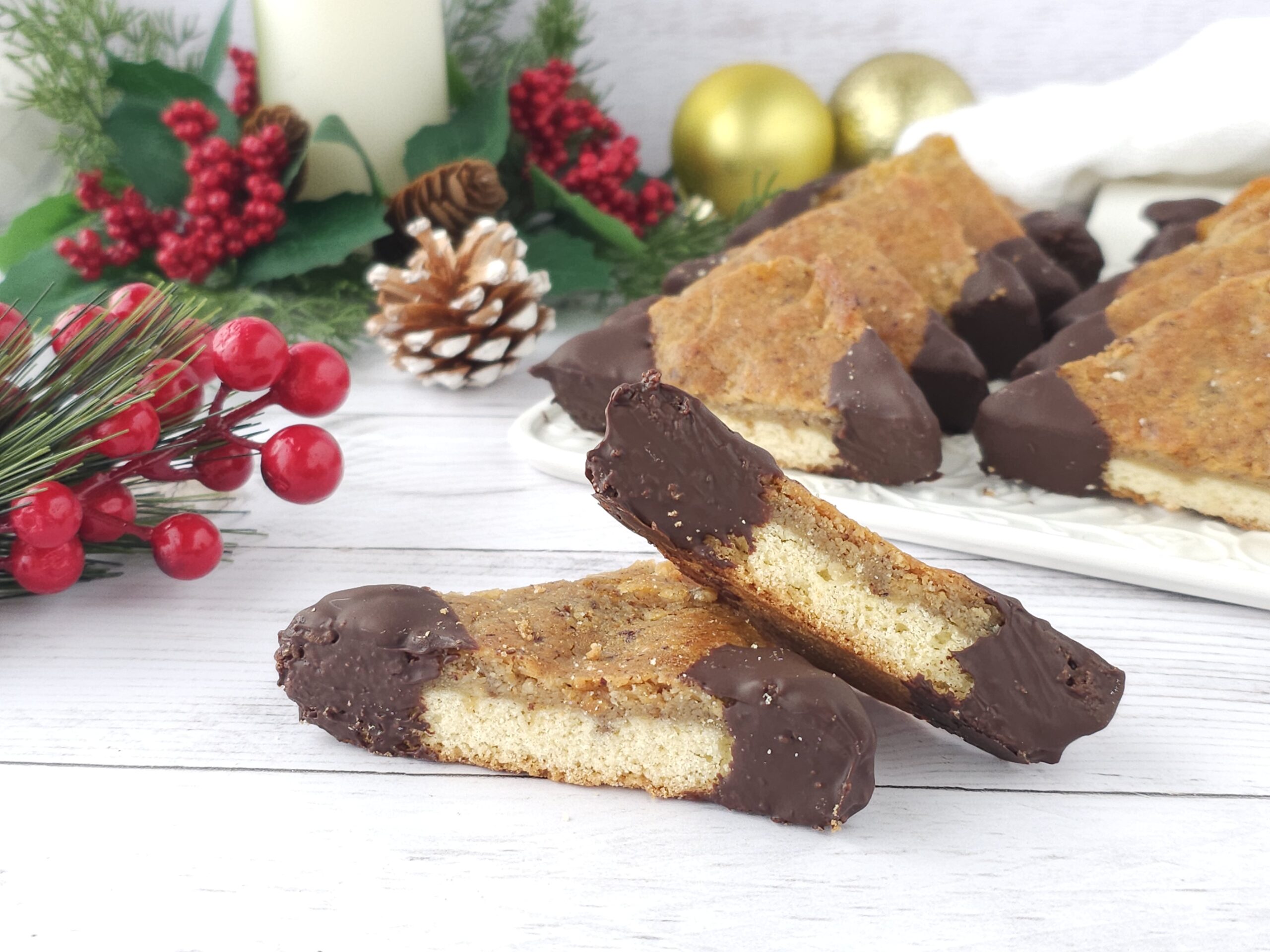 Nussecken (hazelnut biscuit triangles)