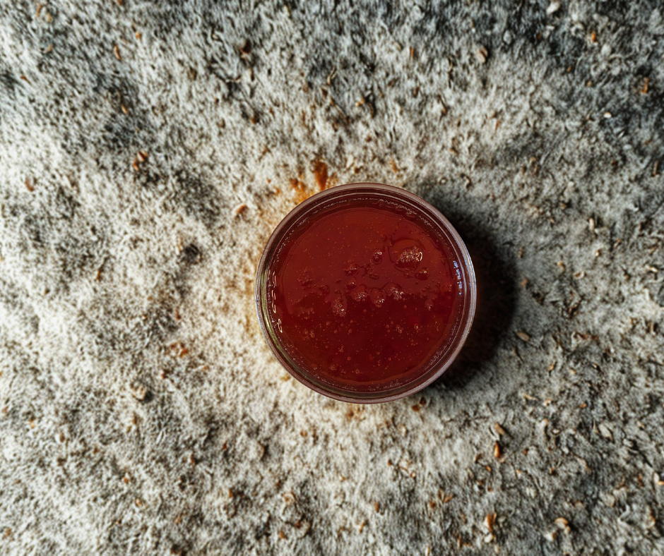 Amazing spicy sauce in a few minutes.