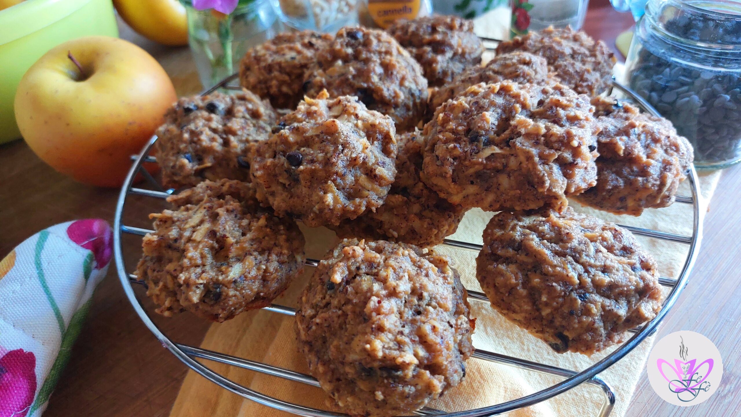 SOFT APPLE MUFFINS WITH EGG WHITES AND HAZELNUT FLOUR