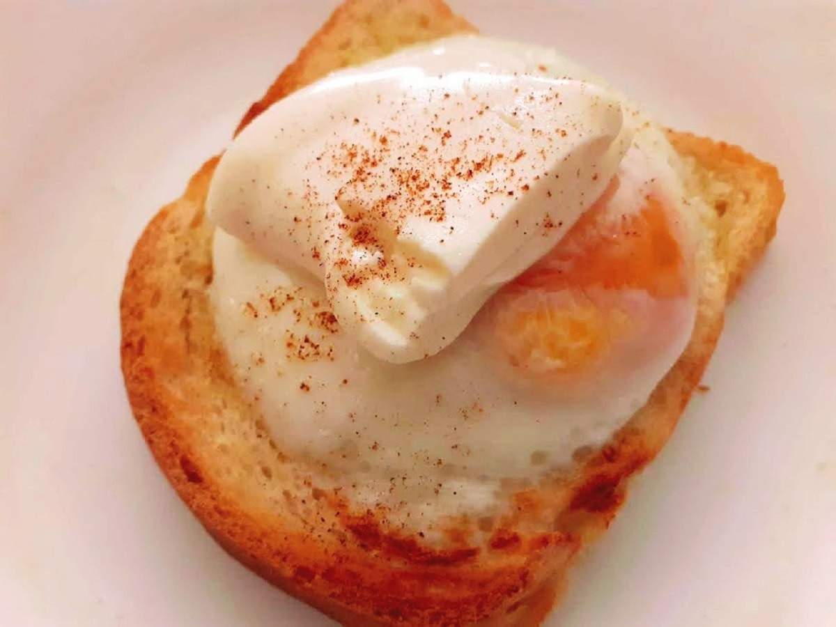 Egg in a Basket Cooked in an Air Fryer