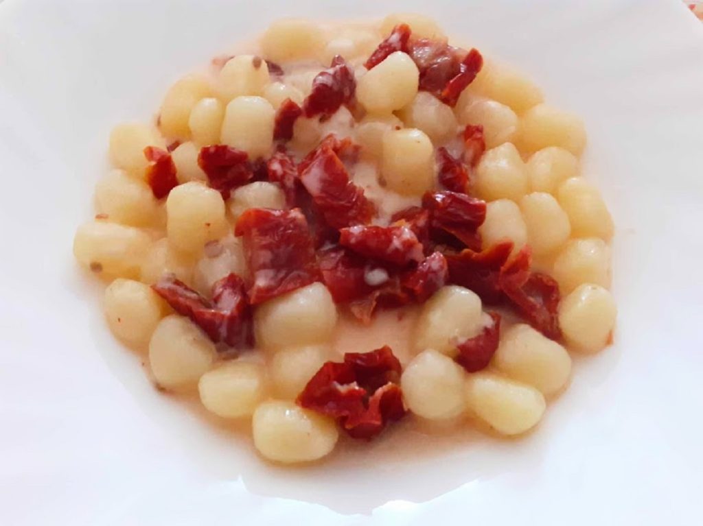 Potato Gnocchi with Sun-Dried Tomatoes and Cheese