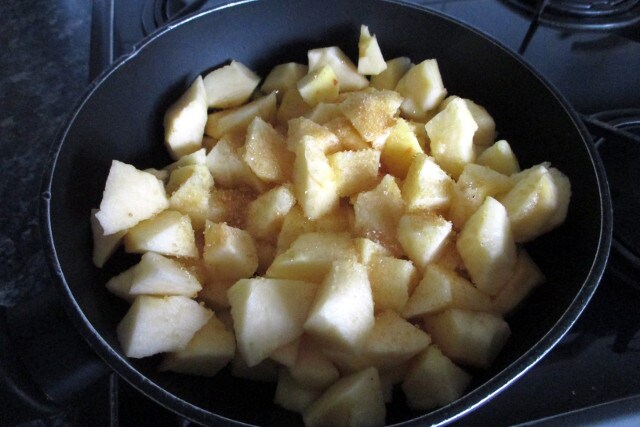 Apple Puree, Eat Without Belly