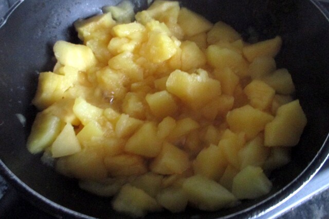 Apple Puree, Eat Without Belly