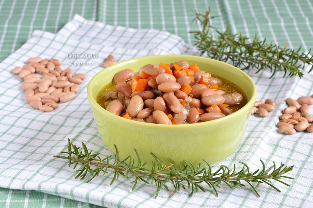 Bean soup with cumin VEGGIES passion